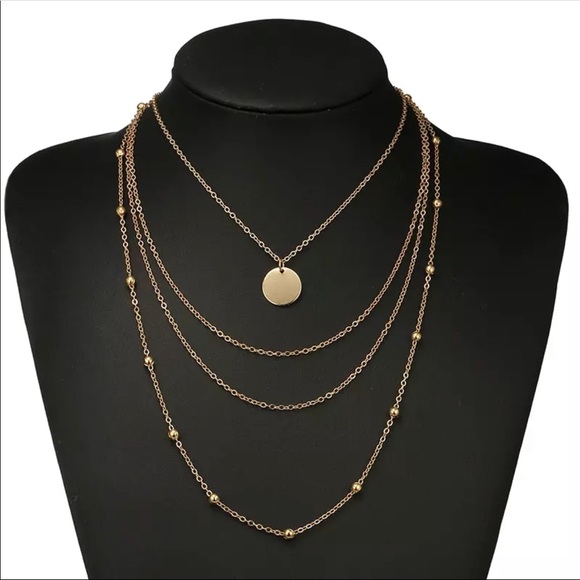 Dainty layered gold pendant necklace - Picture 2 of 2